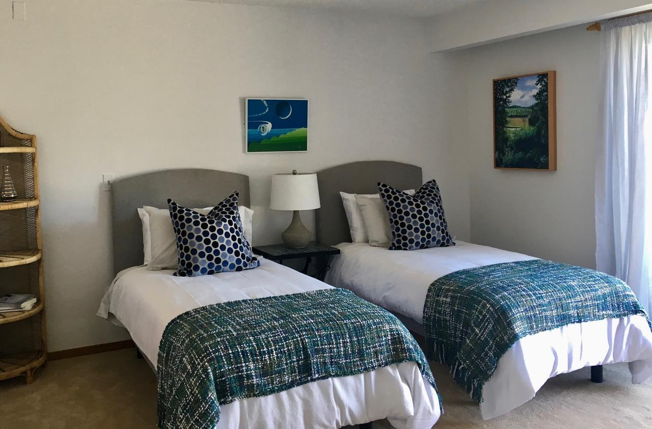 킬로나 Summerhill Estate House B&B 외부 사진