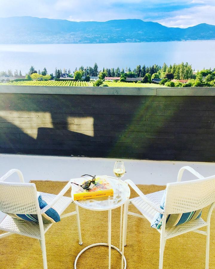 킬로나 Summerhill Estate House B&B 외부 사진
